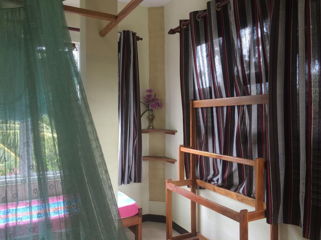 Hut Arugam Bay