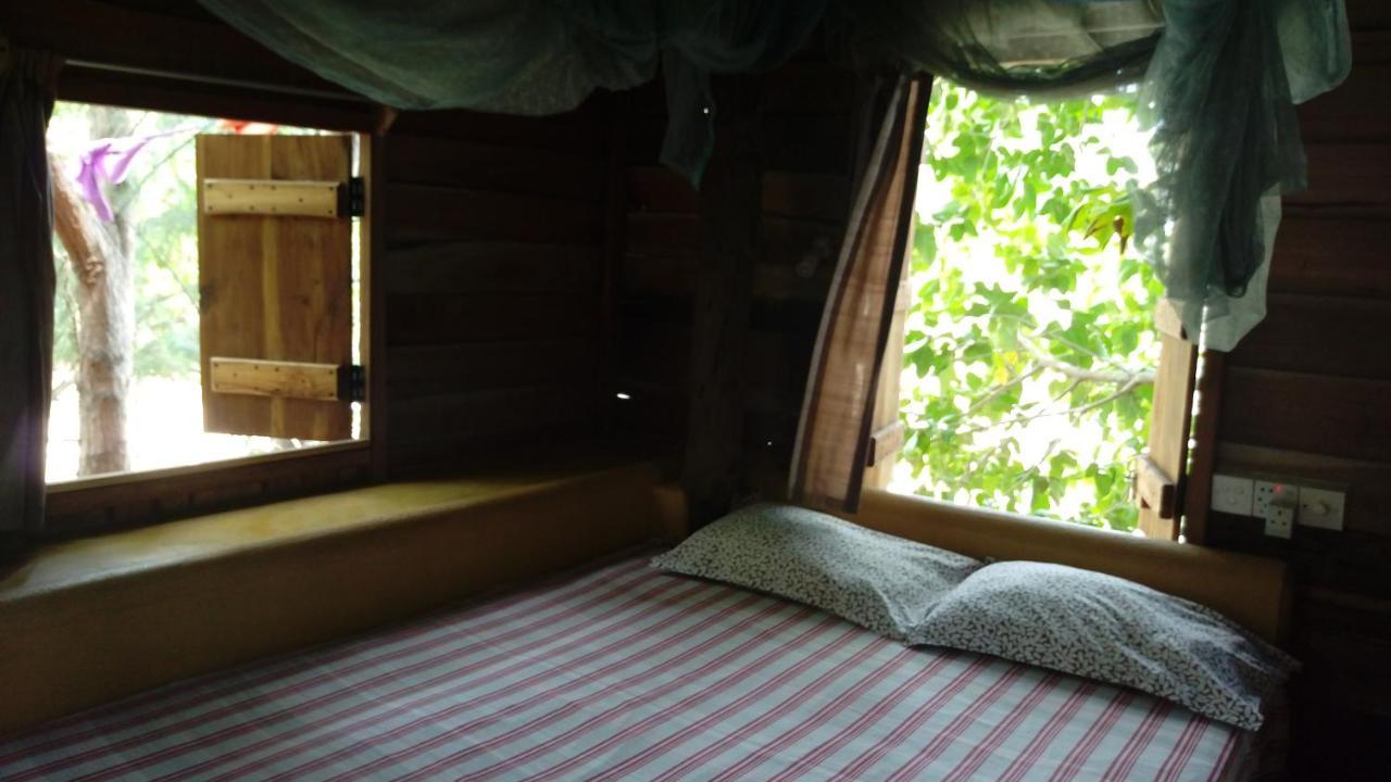 Hut Gasthuis Arugam Bay
